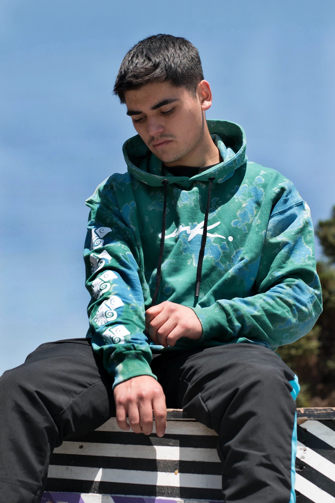 Hoodie UNK. Tie Dye Jade