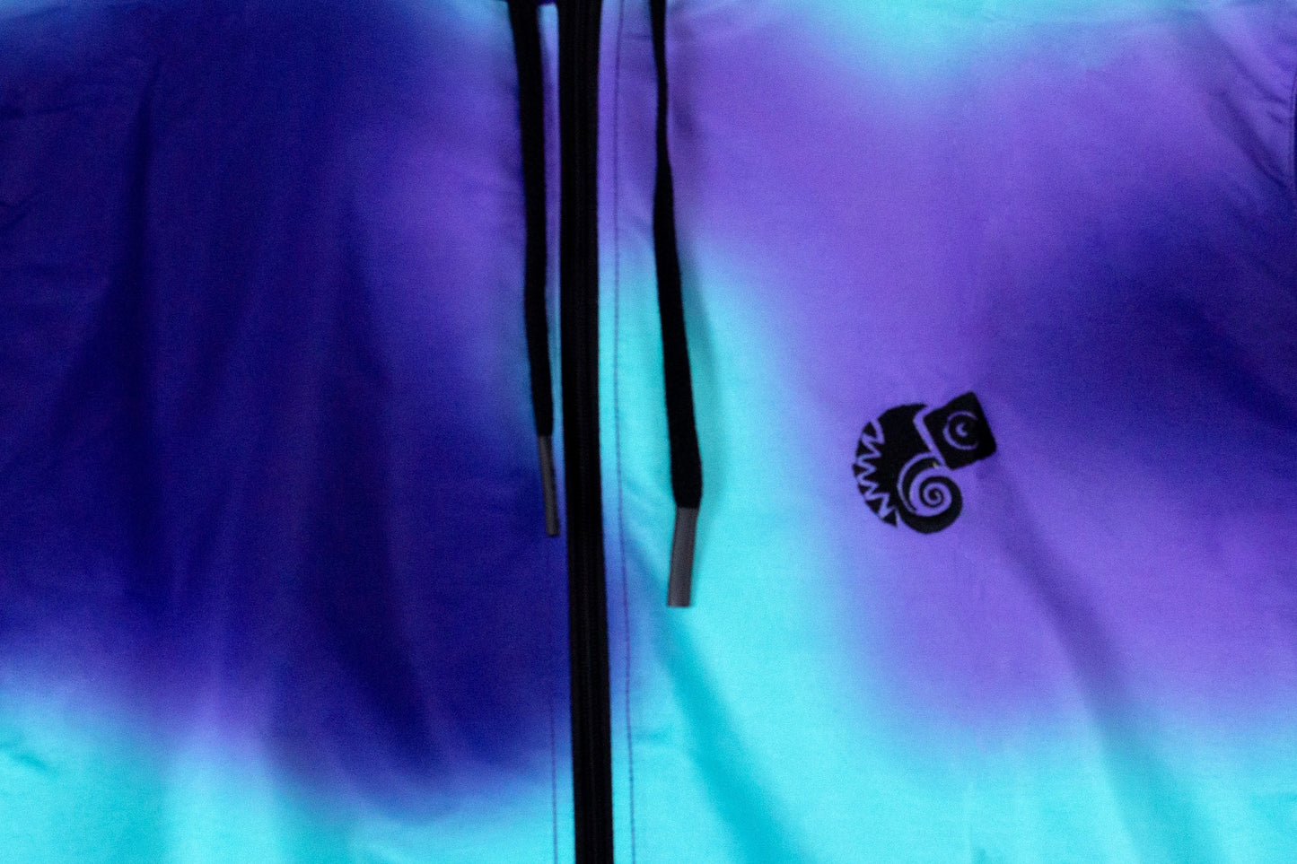 Jacket Cortaviento Unk. Rainbow Blue